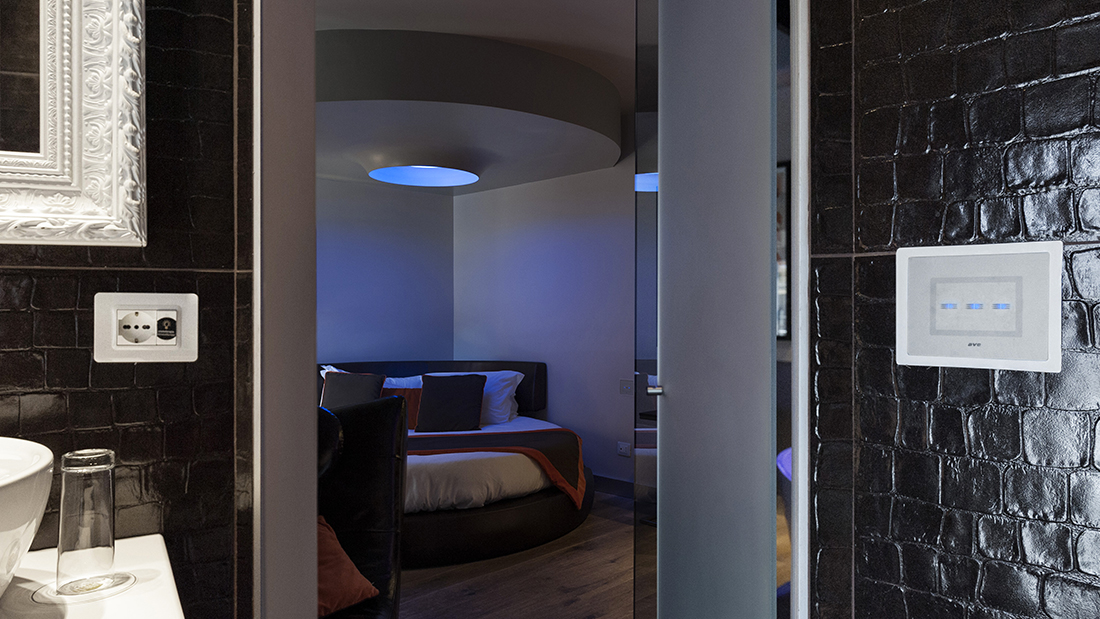 Ave Touch switches with glass fornt plate – Torre Argentina Relais, Rome