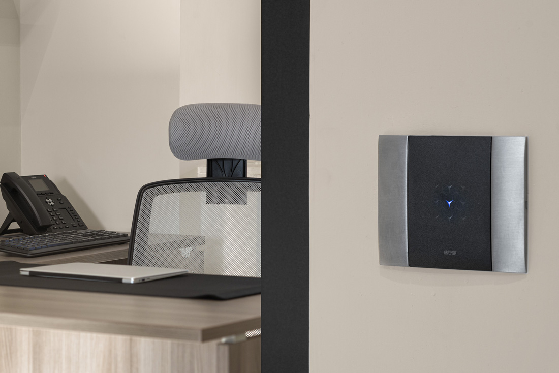 Placca smart touch AVE: eleganza e funzionalità